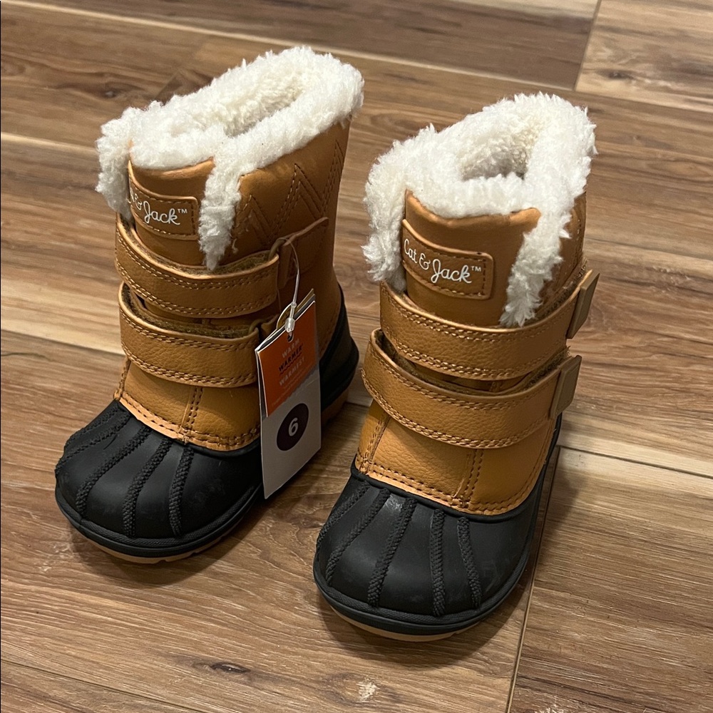 Cat & Jack Kids' Black and Tan Snow Boots Waterproof and Warmer